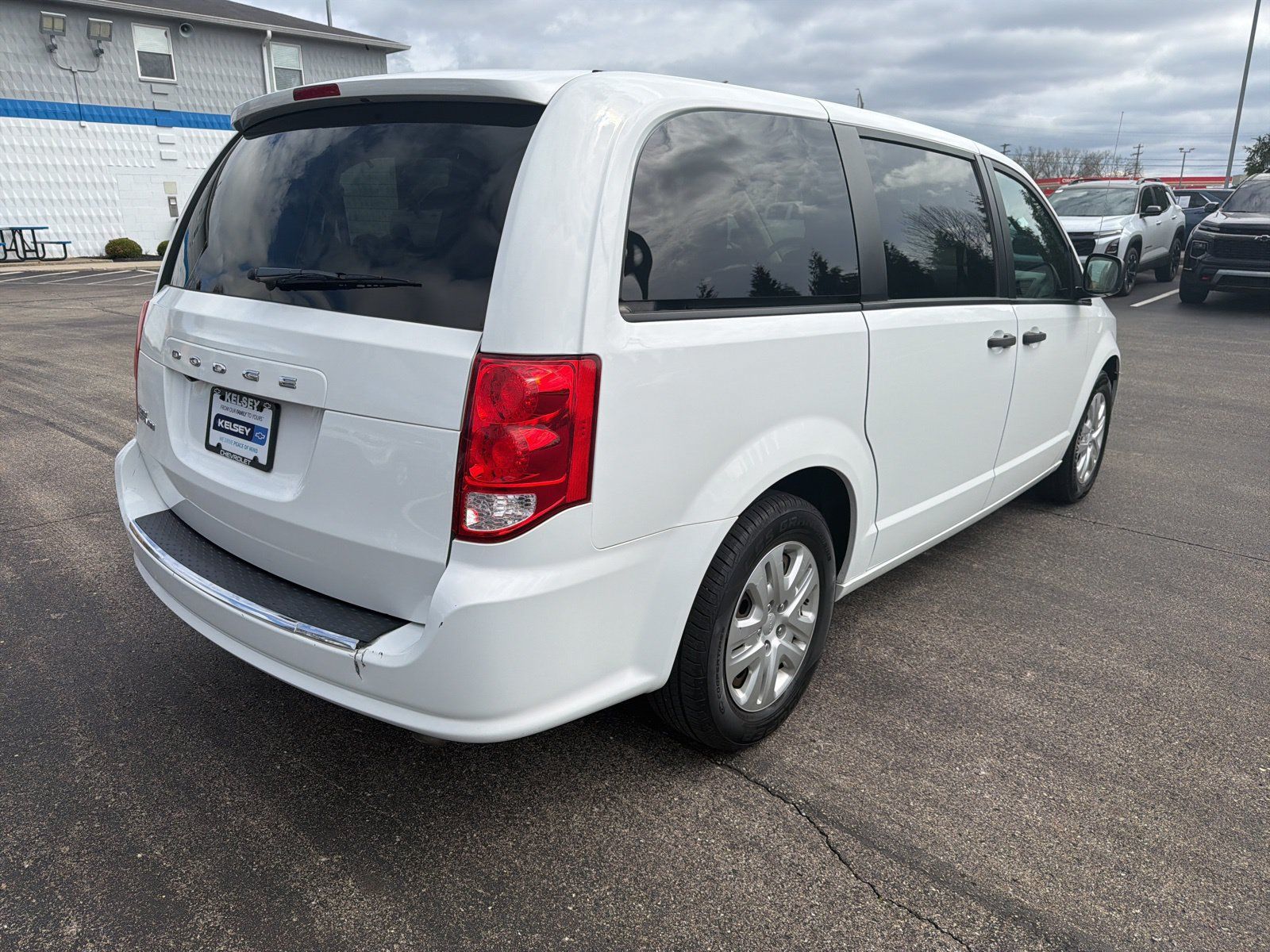 Used 2020 Dodge Grand Caravan SE FWD image 5
