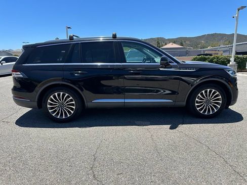Used 2021 Lincoln Aviator Reserve RWD image 3