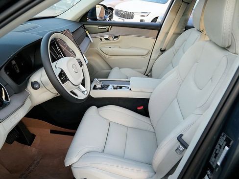 New 2026 Volvo XC90 T8 Ultra image 16