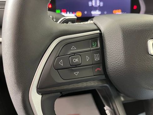 Used 2023 Jeep Grand Cherokee Altitude image 20