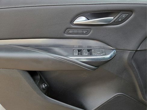 Used 2024 Cadillac XT4 Premium Luxury image 22