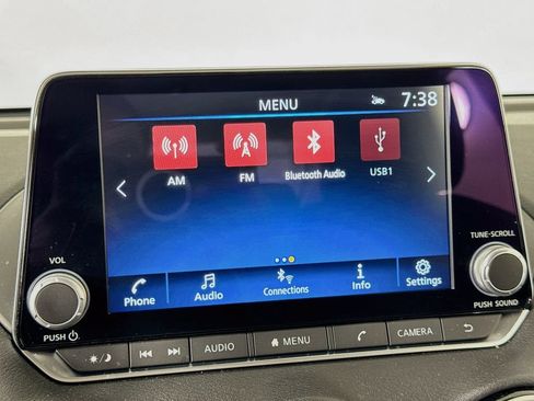 Used 2024 Nissan Sentra SR w/ SR Premium Package FWD image 36