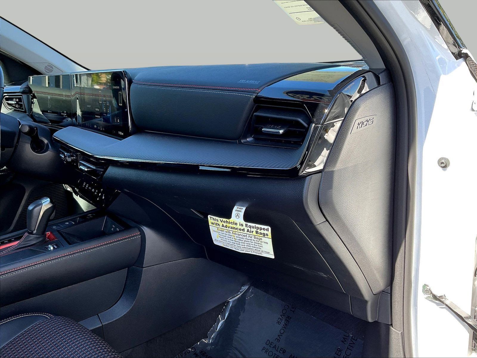 Certified 2026 Nissan Kicks SR w/ Cold Weather Package AWD/4WD image 29