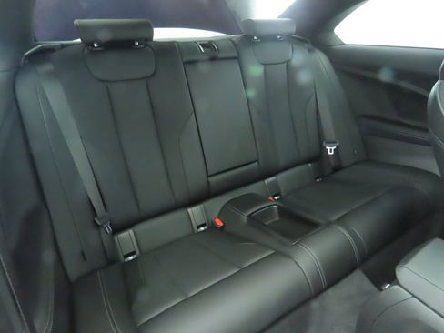 Certified 2025 BMW 230i Coupe w/ Convenience Package image 23