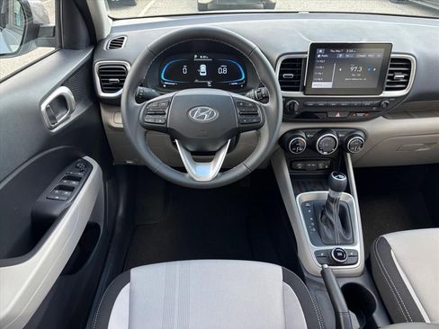 New 2026 Hyundai Venue SEL FWD image 13