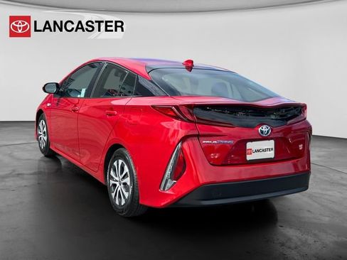 Certified 2021 Toyota Prius Prime LE w/ Carpet Mat Package (TMS) image 5