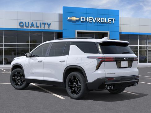New 2027 Chevrolet Traverse LT w/ Midnight/Sport Edition FWD image 3