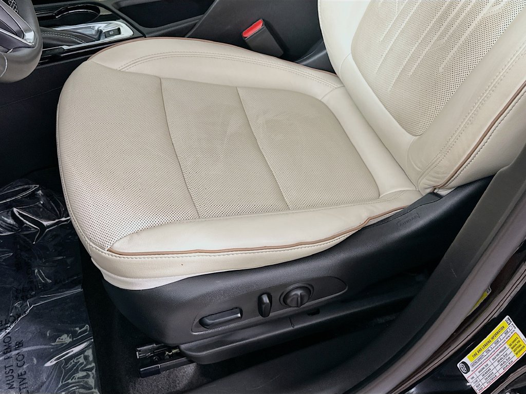Used 2024 Buick Encore GX Avenir w/ Avenir Technology Package AWD/4WD image 26