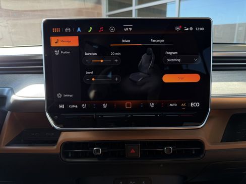 Used 2025 Volkswagen ID. Buzz Pro S Plus image 25