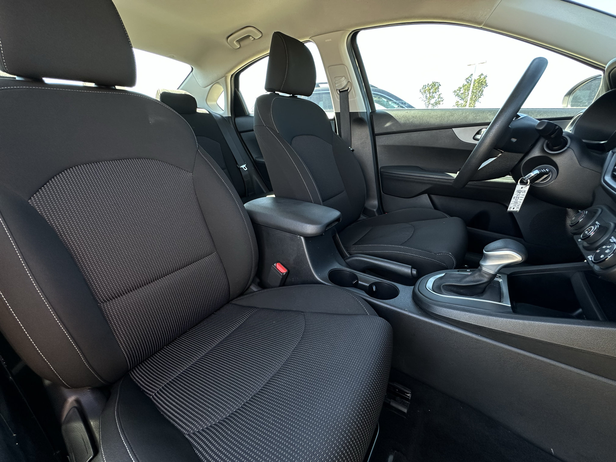 Used 2021 Kia Forte LXS FWD image 15