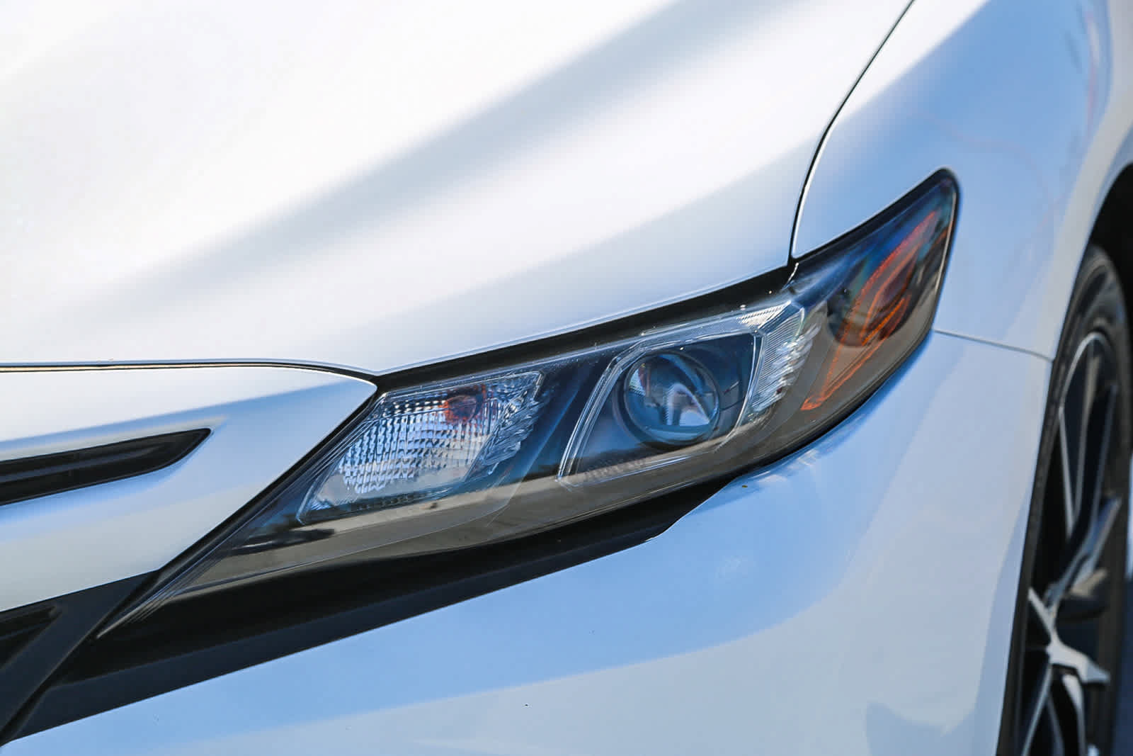 Used 2024 Toyota Camry SE w/ Audio Upgrade Package FWD image 8