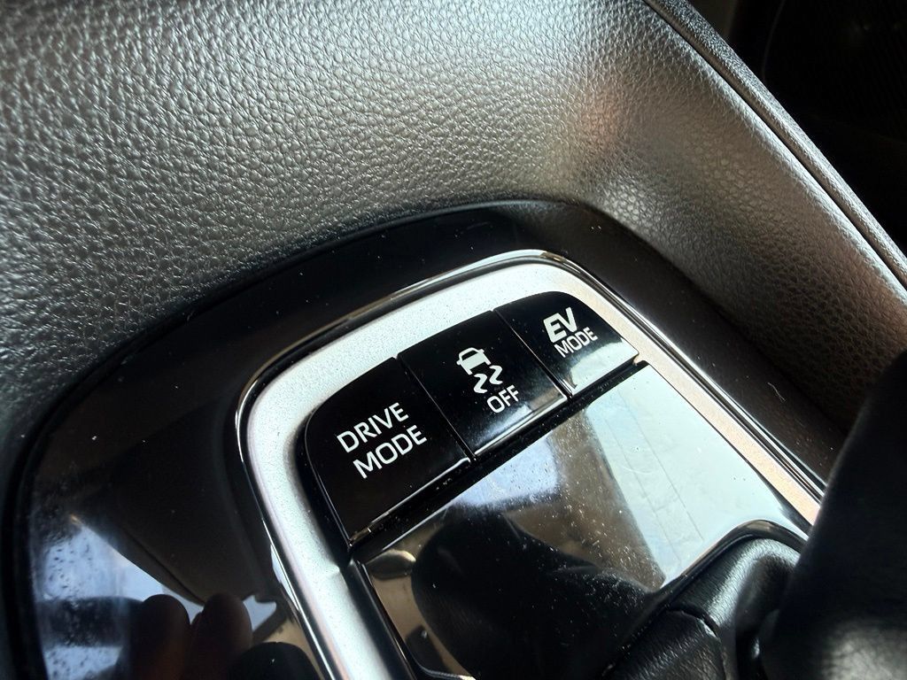 Certified 2025 Toyota Corolla LE w/ LE Premium Package AWD/4WD image 20