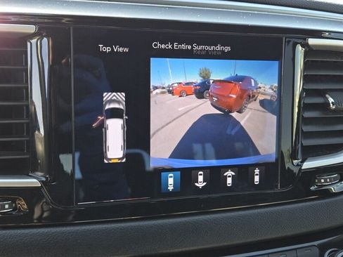Used 2020 Chrysler Pacifica Touring-L Plus FWD image 21