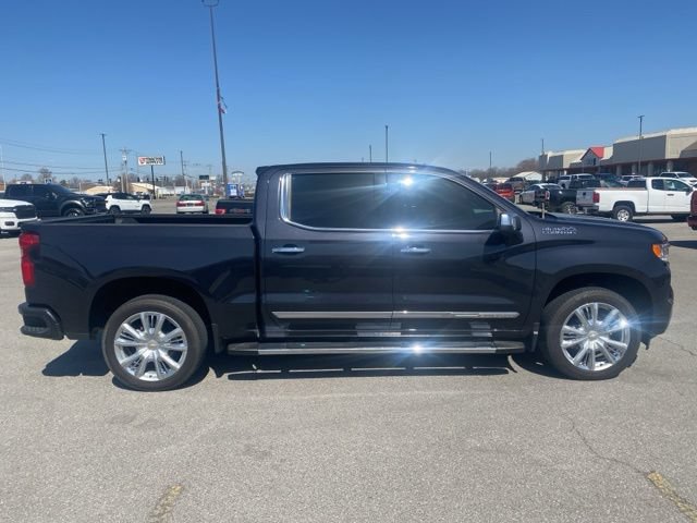 Used 2024 Chevrolet Silverado 1500 High Country w/ Technology Package AWD/4WD image 7