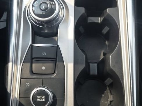 Used 2021 Ford Explorer XLT w/ Equipment Group 202A AWD/4WD image 36