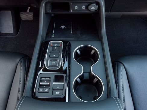 New 2026 Honda Pilot Touring image 24