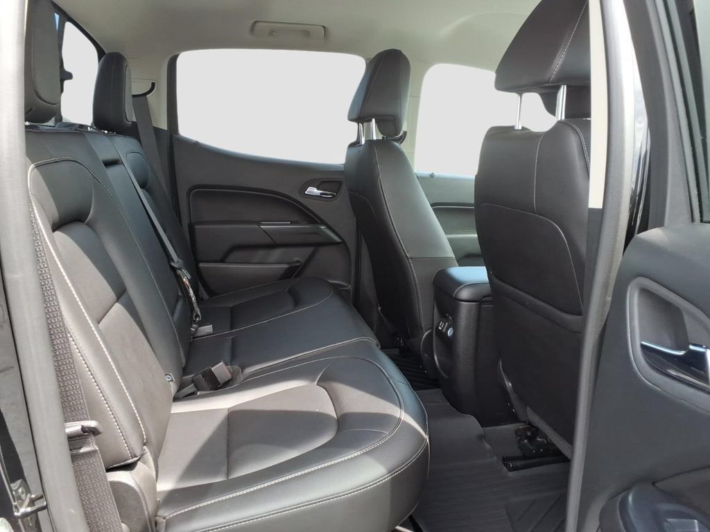 Used 2022 Chevrolet Colorado ZR2 AWD/4WD image 12