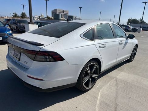 Used 2024 Honda Accord Sport image 2
