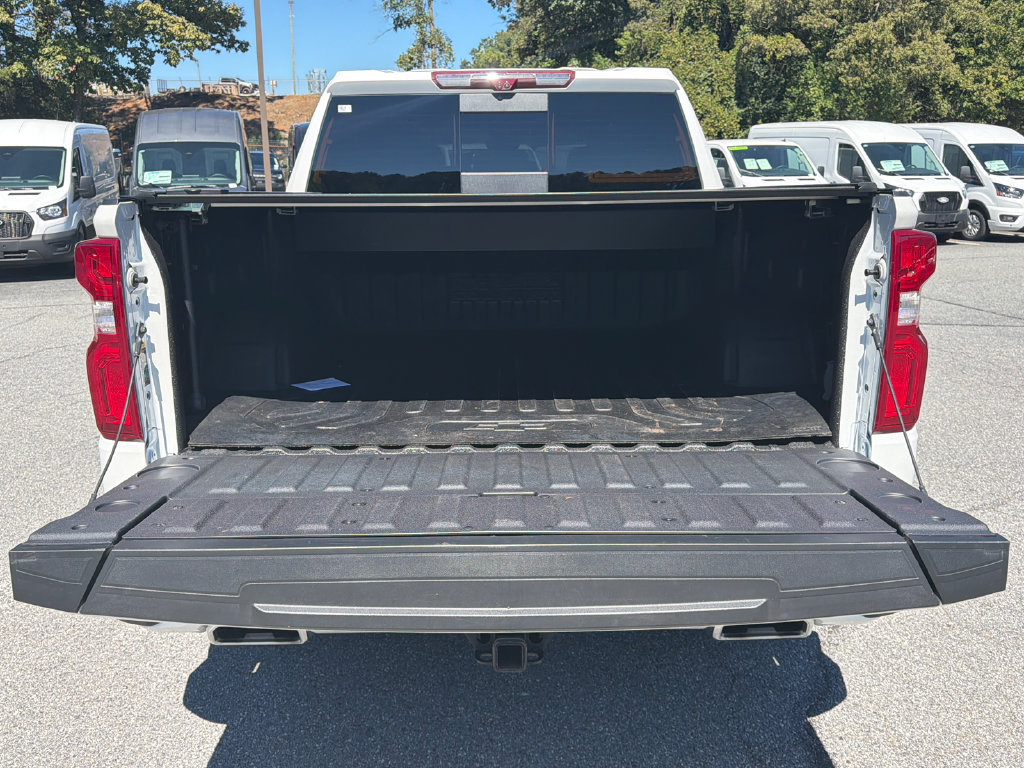 Used 2023 Chevrolet Silverado 1500 High Country w/ High Country Premium Package AWD/4WD image 18