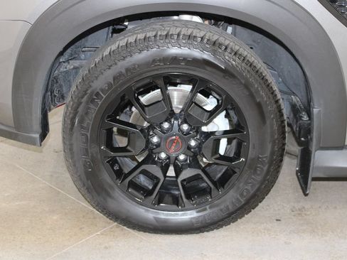 Used 2025 Nissan Armada PRO-4X AWD/4WD image 63
