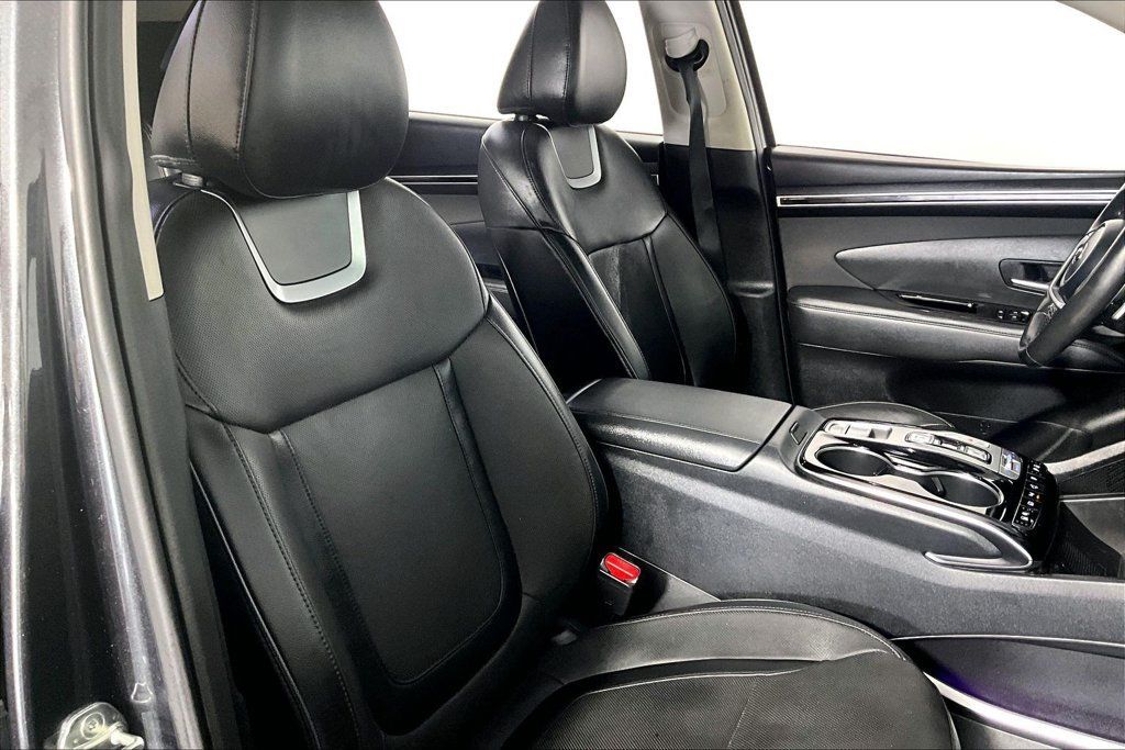 Used 2023 Hyundai Tucson Limited w/ Cargo Package AWD/4WD image 7
