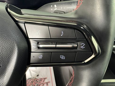 Used 2025 Chevrolet Equinox RS w/ Safety and Technology Package AWD/4WD image 16