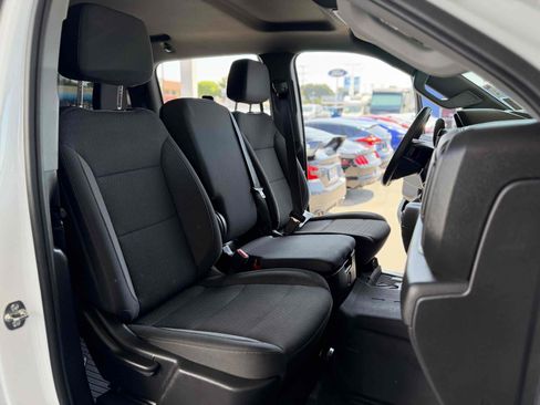 Used 2025 Chevrolet Silverado 2500 LT AWD/4WD image 16