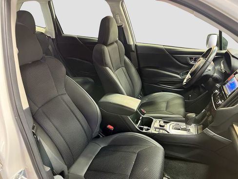 Used 2024 Subaru Forester Premium AWD/4WD image 29