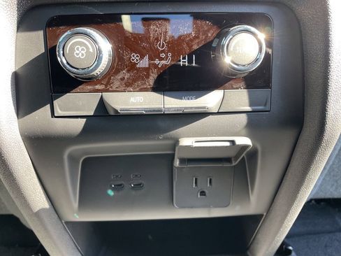 New 2026 Chevrolet Traverse LT w/ Driver Confidence Package image 36