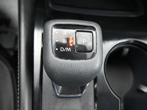 Used 2023 Nissan Rogue SL w/ SL Premium Package image 34