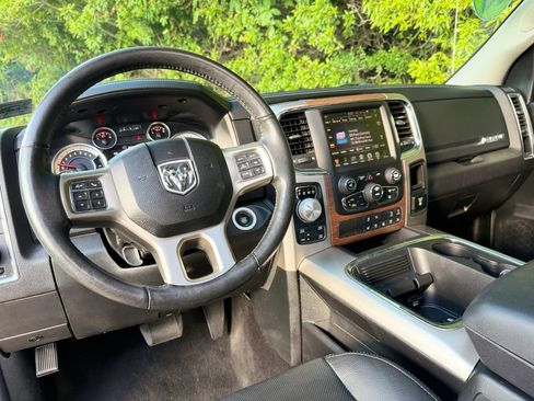 Used 2017 RAM 1500 Laramie w/ Convenience Group AWD/4WD image 42