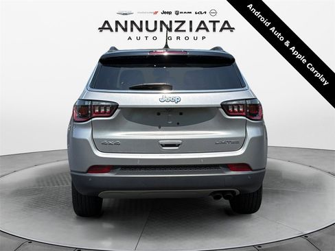 Certified 2022 Jeep Compass Limited image 4