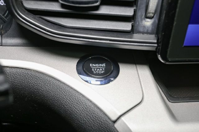 Used 2023 Ford Explorer XLT AWD/4WD image 28