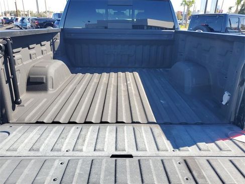 Used 2021 GMC Sierra 1500 AT4 w/ AT4 Preferred Package image 6