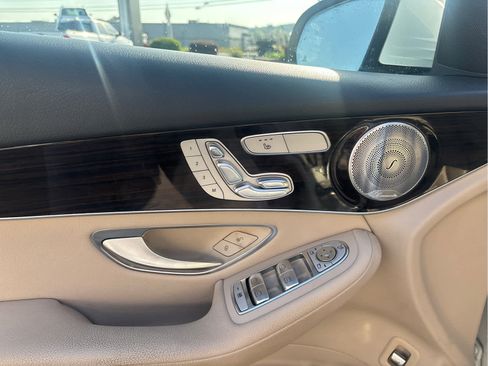 Used 2017 Mercedes-Benz GLC 300 image 6