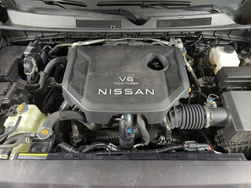 Used 2025 Nissan Armada SL w/ Captain's Chari Seat Package image 17