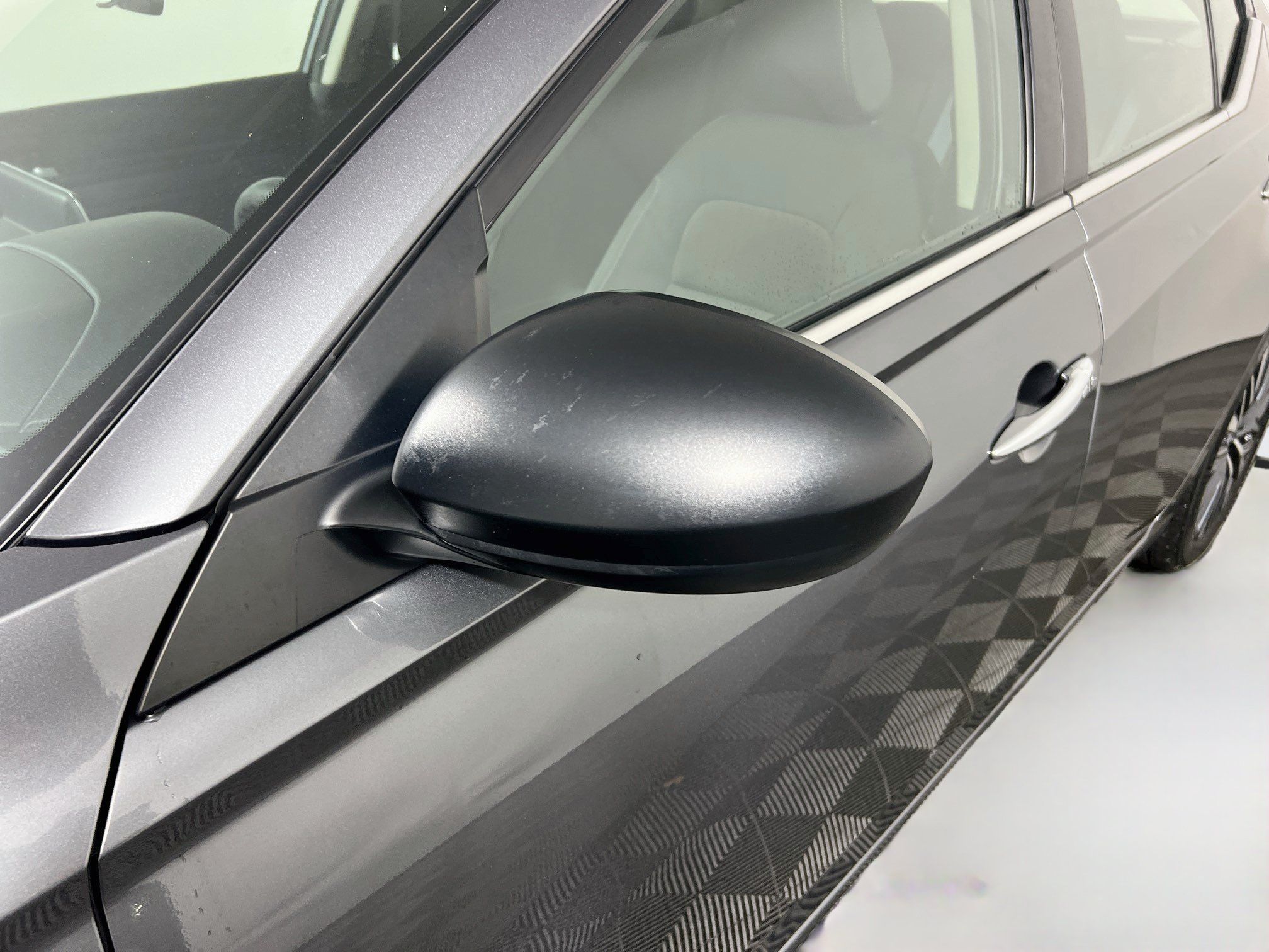 Used 2024 Nissan Altima 2.5 SV FWD image 12