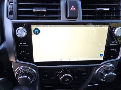 Used 2018 Toyota 4Runner SR5 Premium image 6