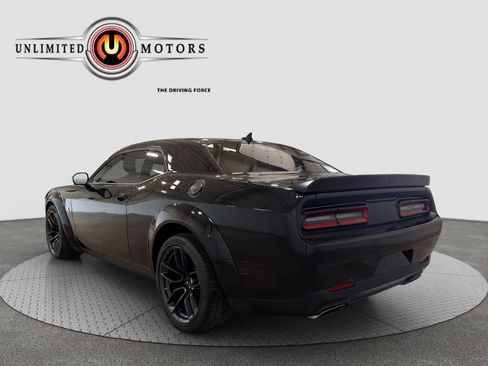 Used 2022 Dodge Challenger R/T Scat Pack RWD image 2