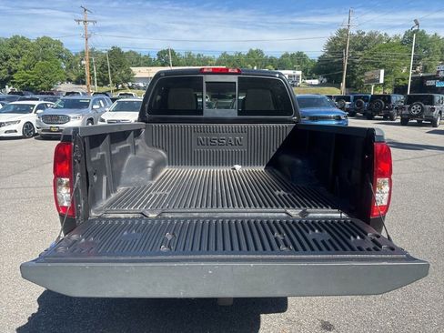 Used 2017 Nissan Frontier SV AWD/4WD image 10