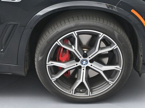 Used 2022 BMW X5 xDrive45e w/ M Sport Package image 13