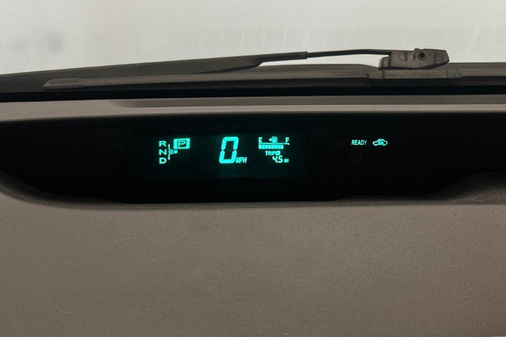 Used 2008 Toyota Prius w/ Pkg 5 FWD image 24