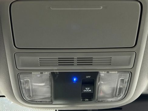 Used 2020 Honda Pilot EX image 25