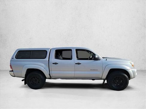 Used 2011 Toyota Tacoma 4x4 Double Cab image 4