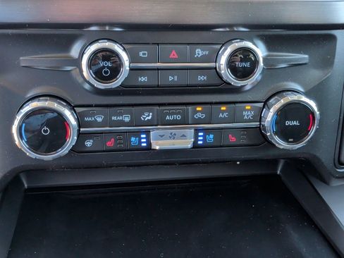 New 2026 Ford F250 Lariat image 30