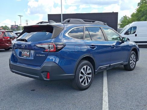 Used 2022 Subaru Outback Premium AWD/4WD image 5