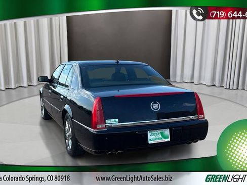 Used 2006 Cadillac DTS FWD image 3