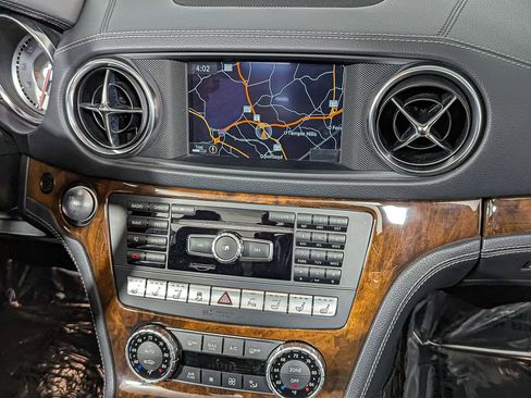 Used 2013 Mercedes-Benz SL 550 SL 550 image 43
