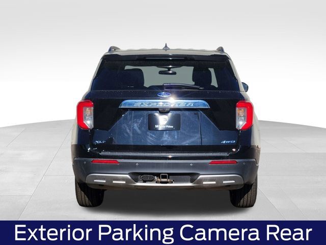 Certified 2023 Ford Explorer XLT w/ Equipment Group 202A AWD/4WD image 9