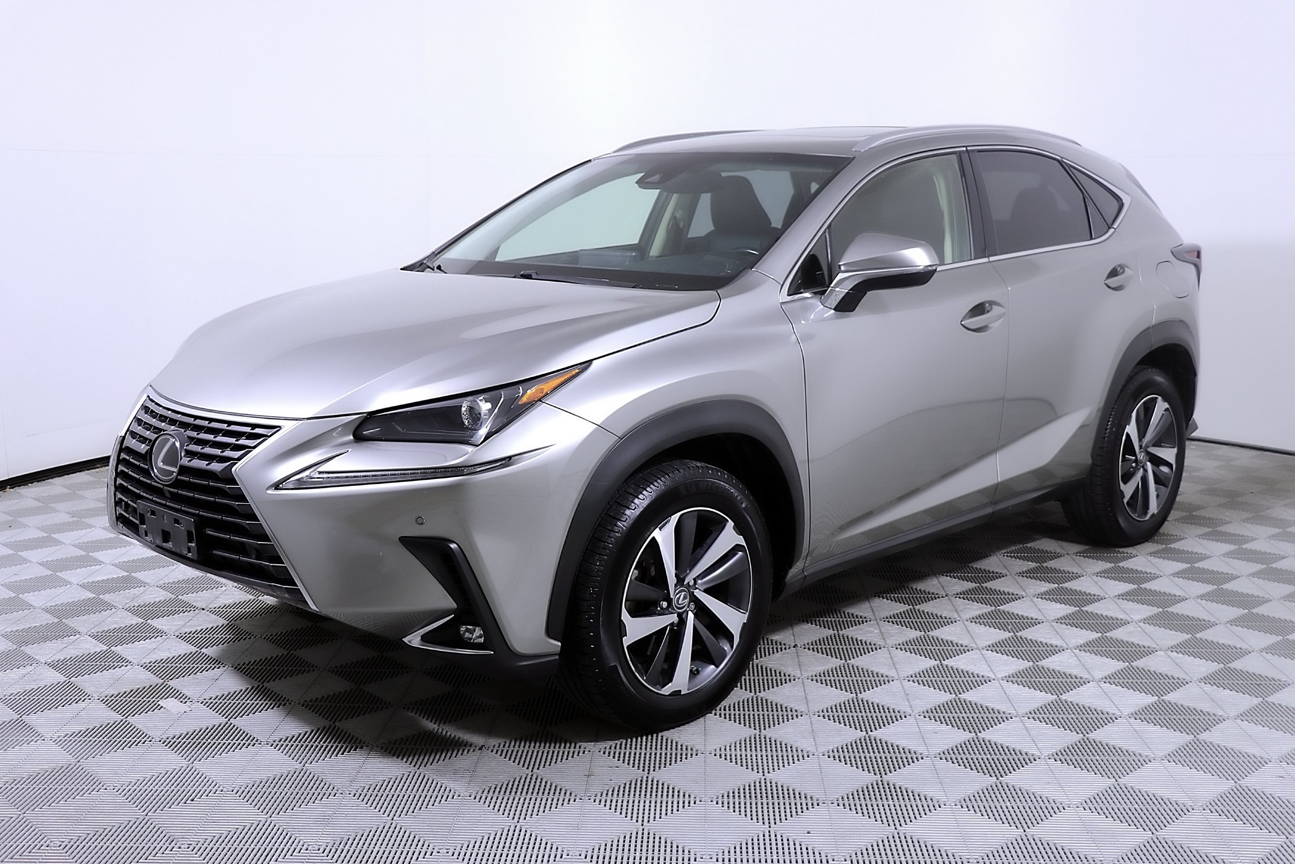 Used 2018 Lexus NX 300 FWD w/ Premium Package image 3